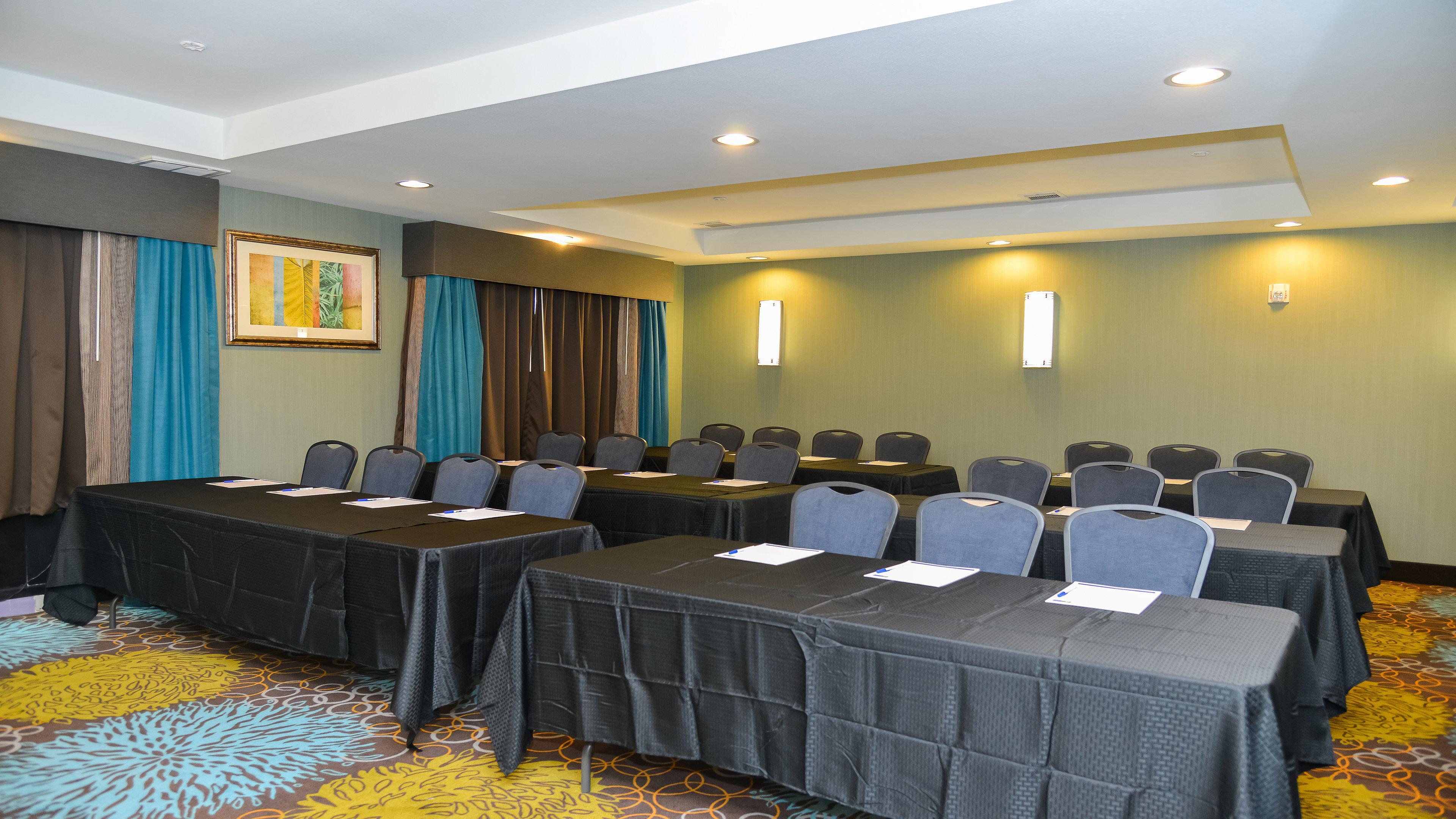 Holiday Inn Express Hotels & Suites Cuero By Ihg Exterior photo