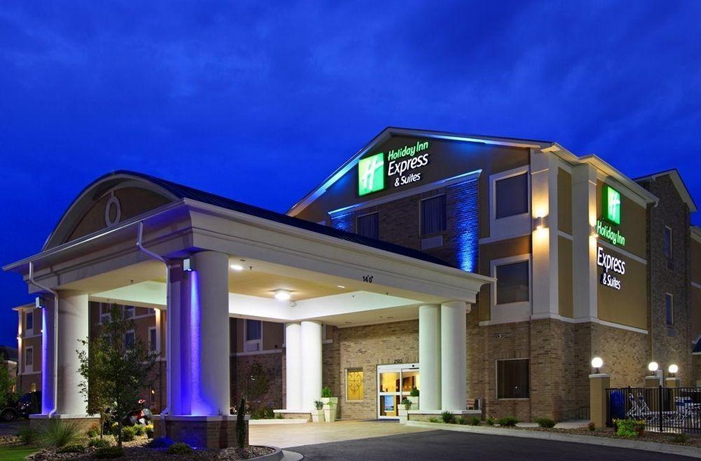 Holiday Inn Express Hotels & Suites Cuero By Ihg Exterior photo